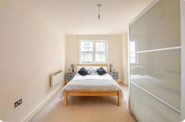 Apartment Amazing River View 2 Bedroom Apartment, Sleeps 6 , Balcony And Parking London